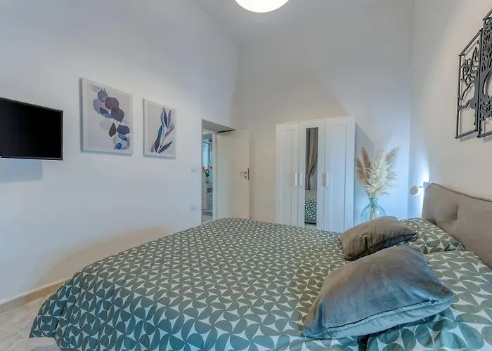 Nest 27